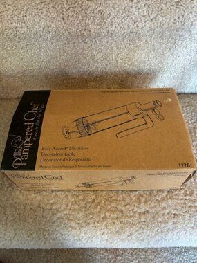 Th Pampered Chef Easy Accent Decorator, #1778